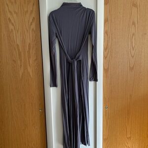 Modern Citizen Gray Midi Mockneck Dress